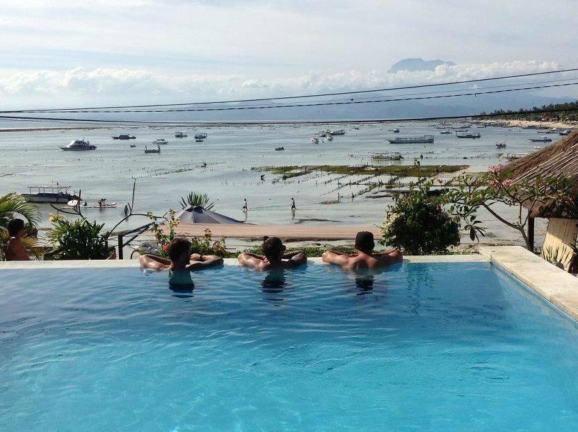Ware Ware Surf Bungalow Lembongan Exterior photo