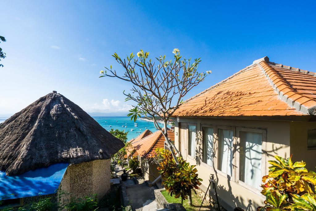 Ware Ware Surf Bungalow Lembongan Exterior photo